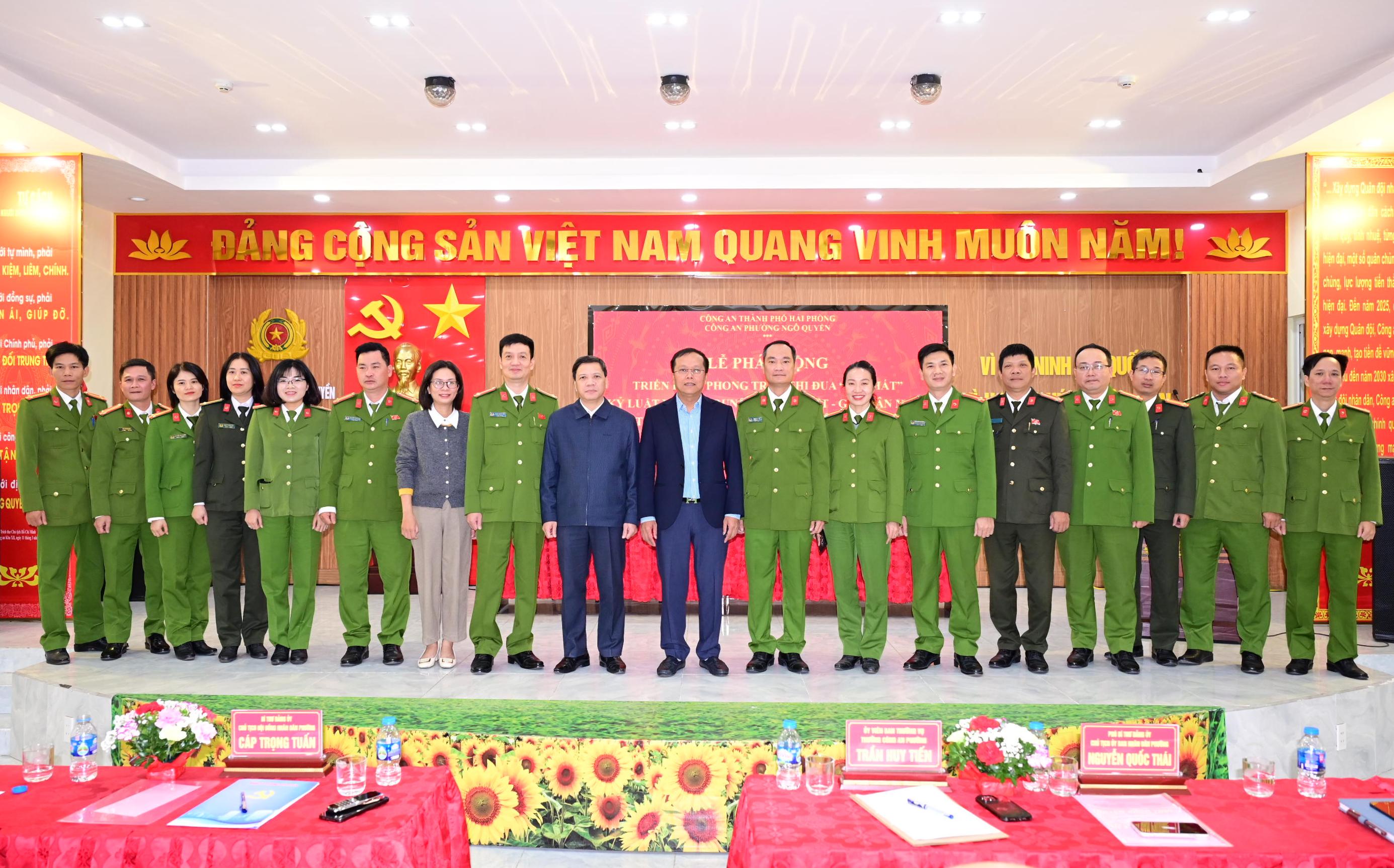 Công an phường Ngô Quyền phát động phong trào thi đua “Ba nhất”